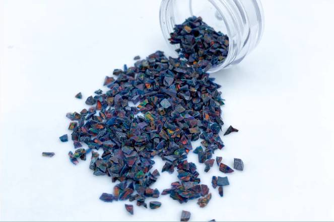 Blue charcoal fragments