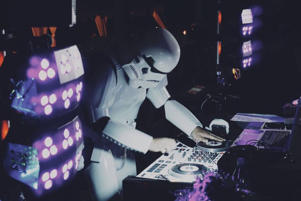 Starwars theme dj