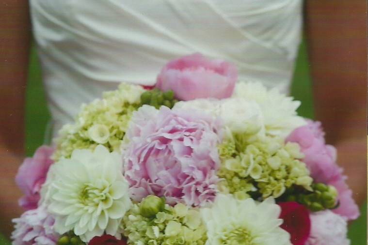 Petals Flowers and Gifts