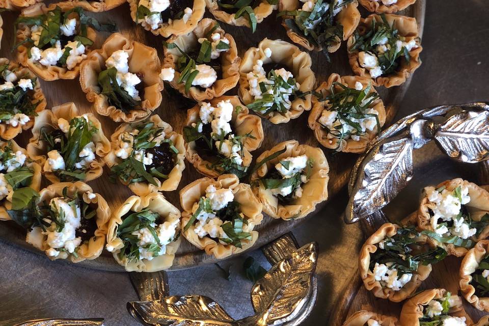 Fig goat cheese and basil appetizer