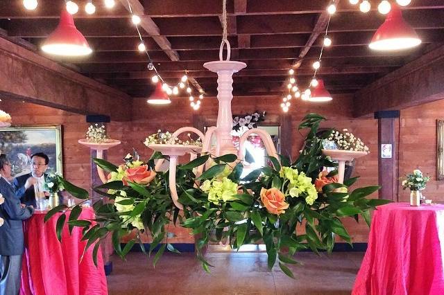 Reception hall floral decor