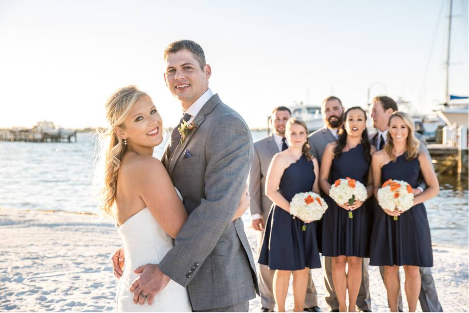 The couple with their bridesmaids and groomsmen