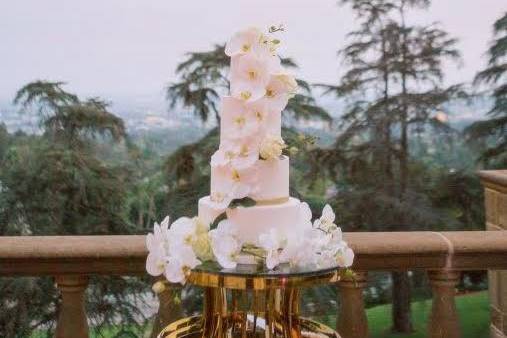 Stunning white orchid cake