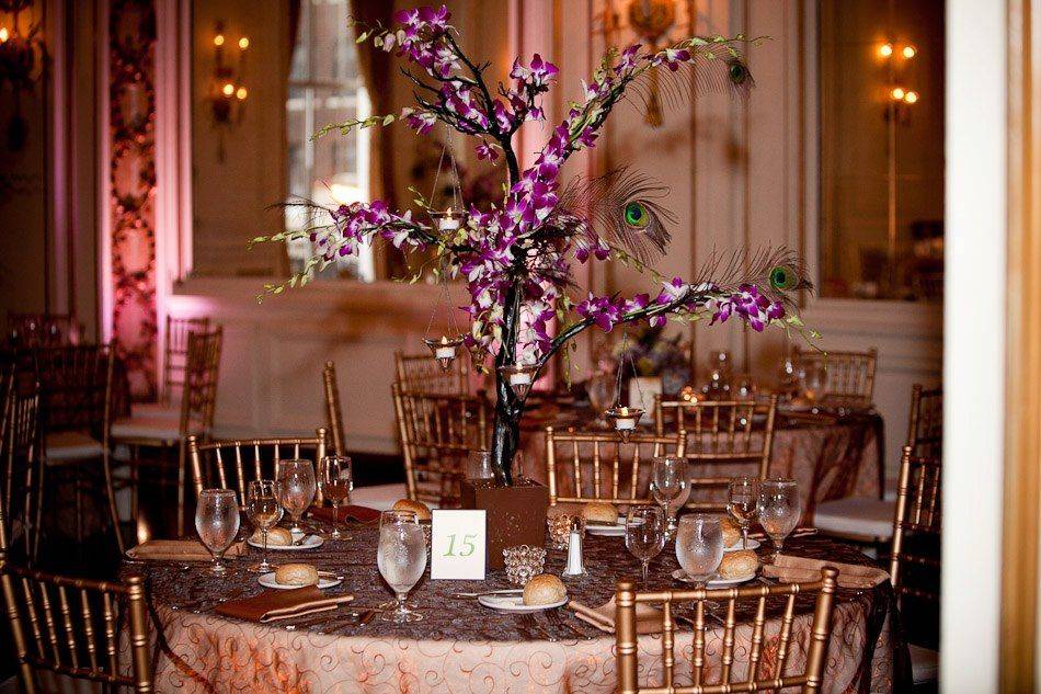 Table set-up with centerpiece
