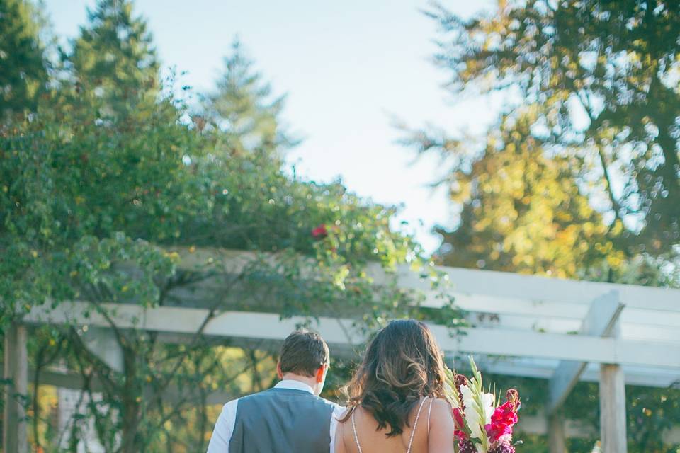 Newlyweds stroll - Dana Kae Photography