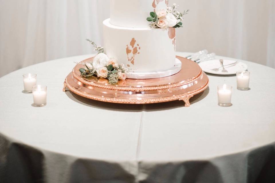Rose gold accents