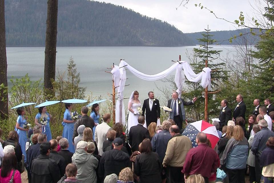 Autumn & Rocky were married at the Old Northern Inn  Bed & Breakfast at Priest Lake, Idaho, with their reception there as well.
Also, see their 3 min. video 