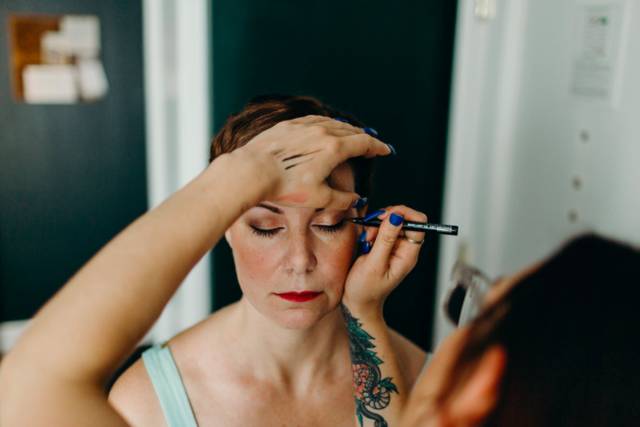 Eye makeup
