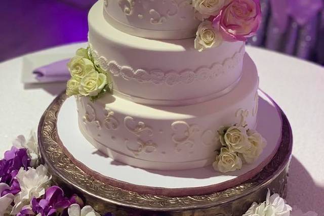 La Zucre Cake Boutique Wedding Cake Orlando FL WeddingWire