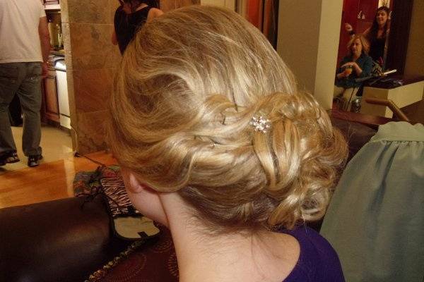 Primp Salon &