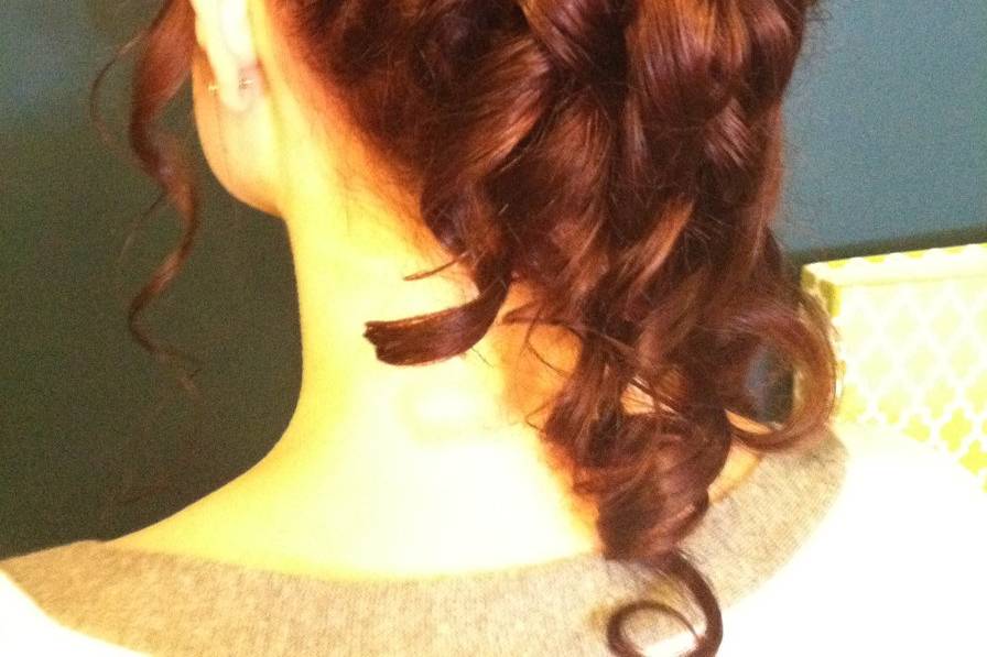 Primp Salon &