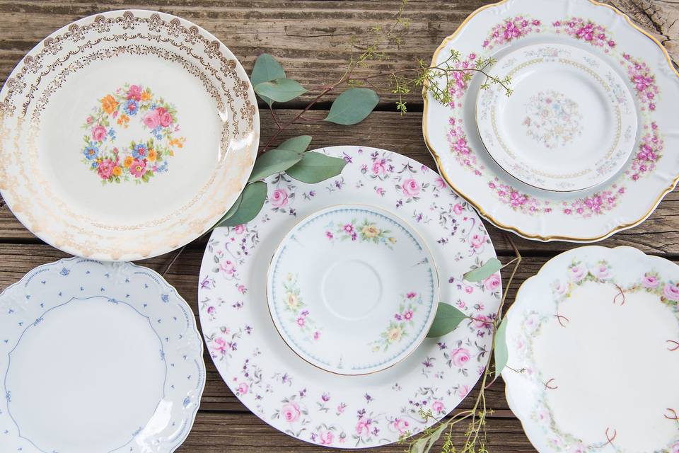 Vintage mixed floral china