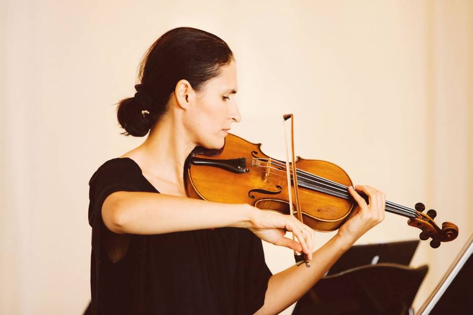 Lark violin and piano duo at the Georgian Terrace. Image courtesy of Katie Rivers Photography