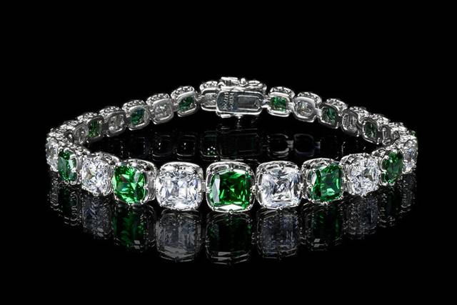 Gemour