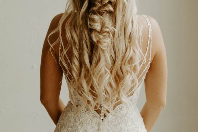 Dress Me Bridal Boutique 