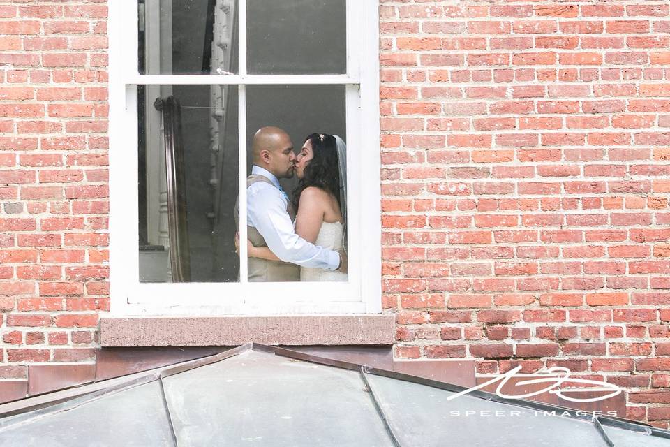 Kiss by the window