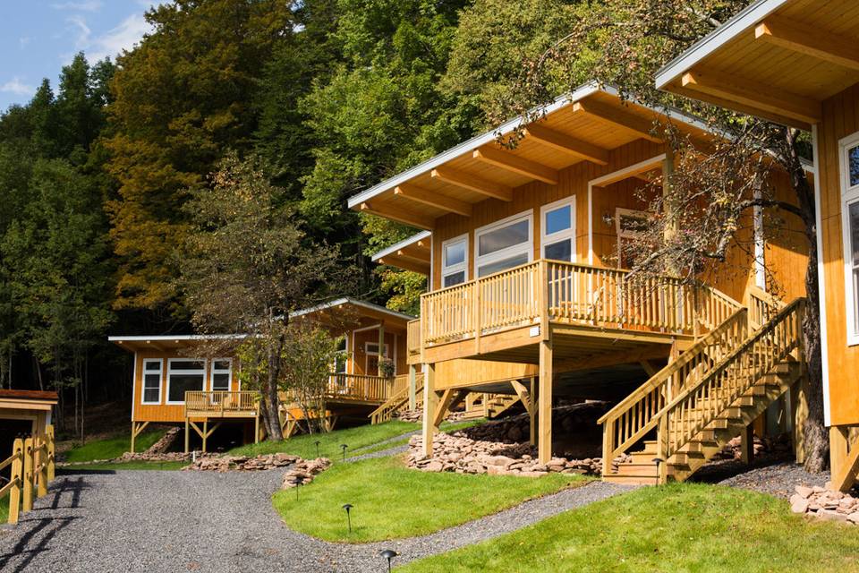 New! Luxury 'mountain sky' cottages with panoramic mountain views!