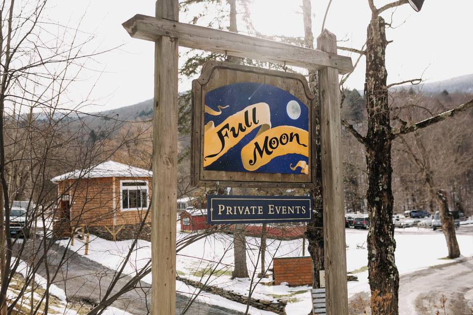 Full Moon Resort