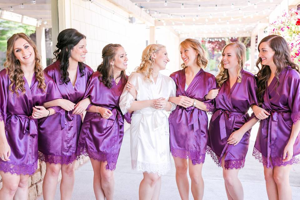 Bride and her bridesmaids