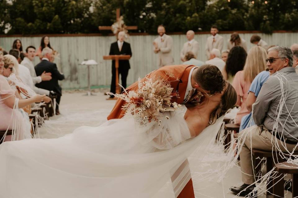 Aisle Way Kiss