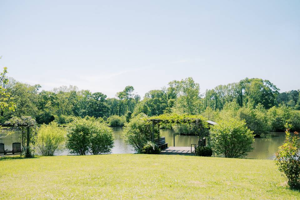 Lakeside ceremony location