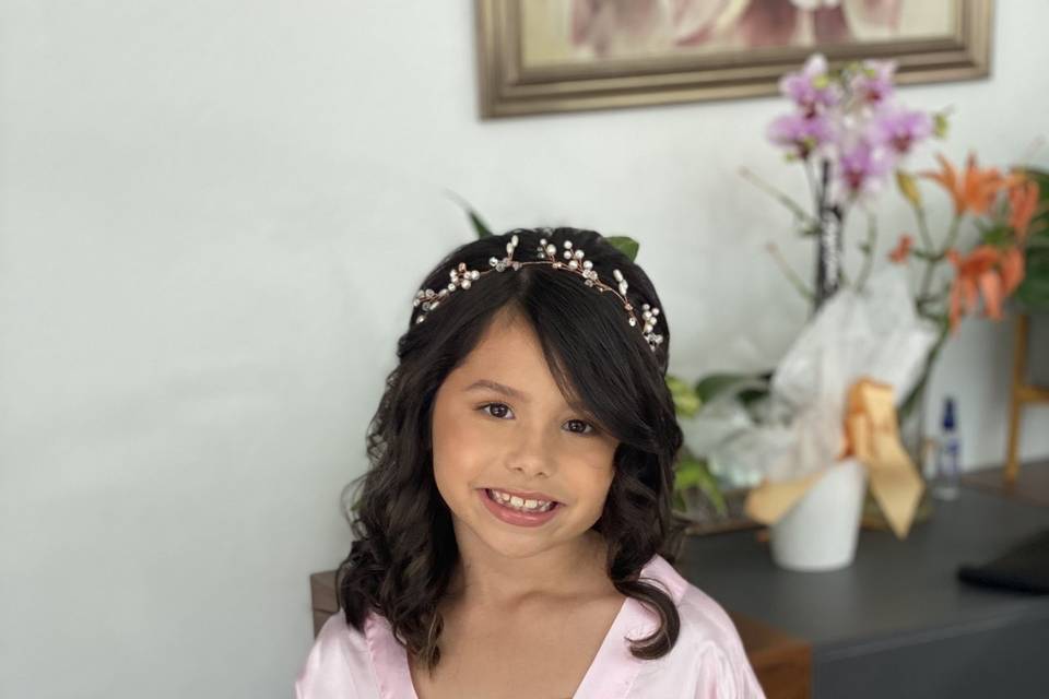 Flower girl hair