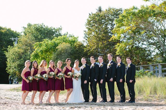 The couple with the bridesmaids and groomsmen