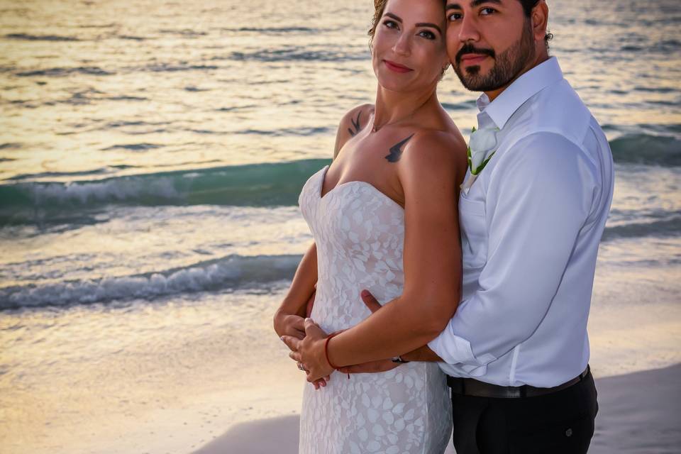 Beach Bride & Groom