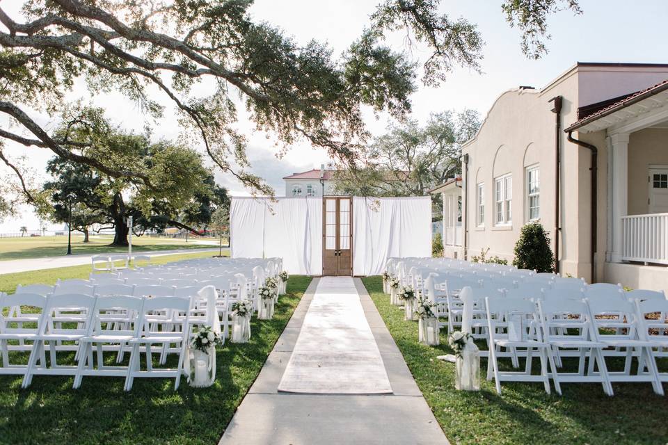 Outdoor/Indoor Ceremony