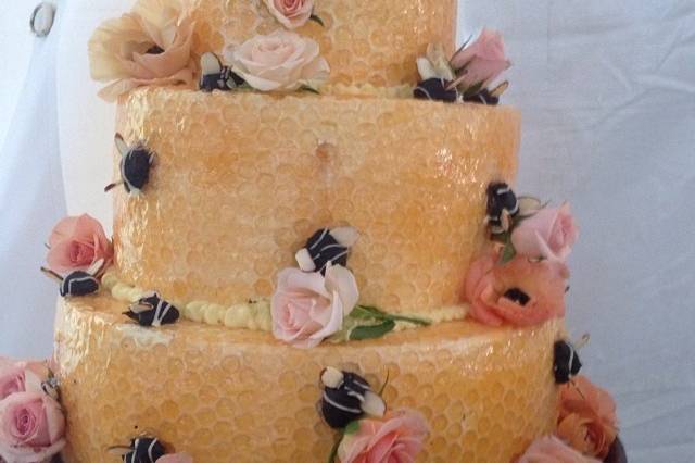 Honey Bee Cake & Roses