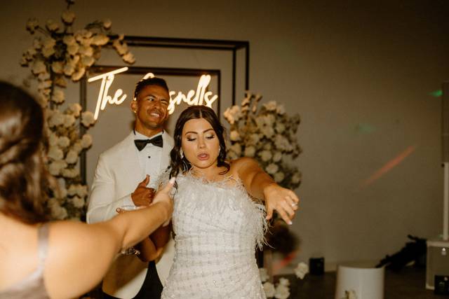 Modern minnesota wedding day