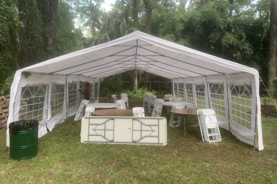 Basic frame tent with walls