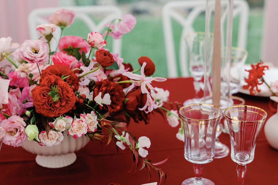 Red and pink place setting