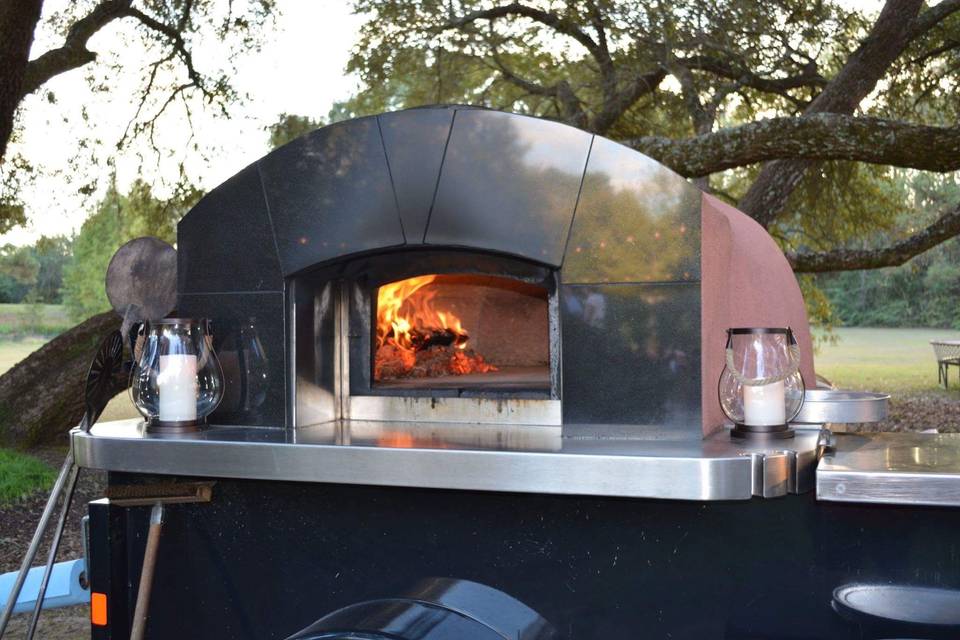 Dat'z Italian - Authentic Wood-Fired Pizza Mobile Catering