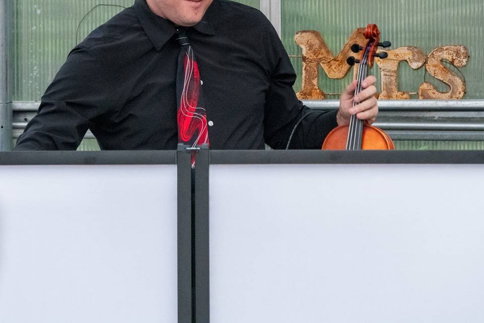 Nick Hyde, DJ & Violinist