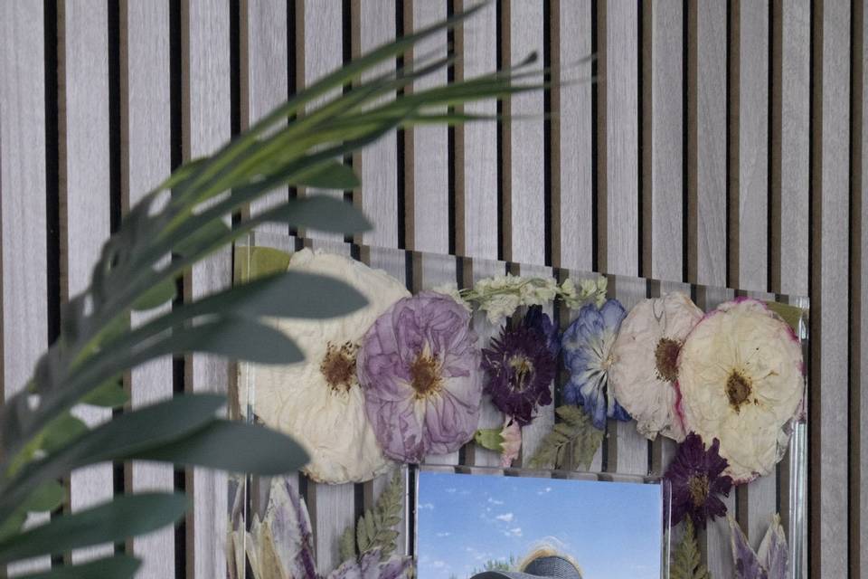 8x10 Pressed Flower Wall Frame