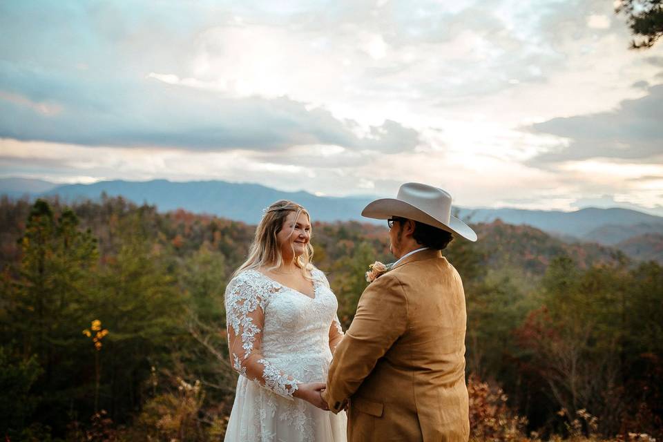 Mountain side elopement