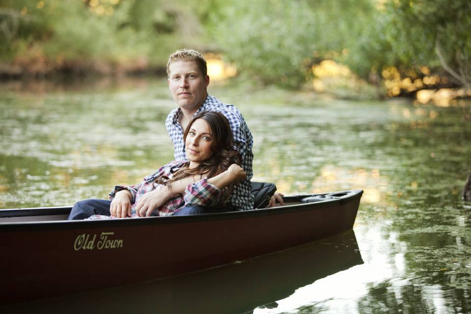 Engagement session in canoe on Spring Lake