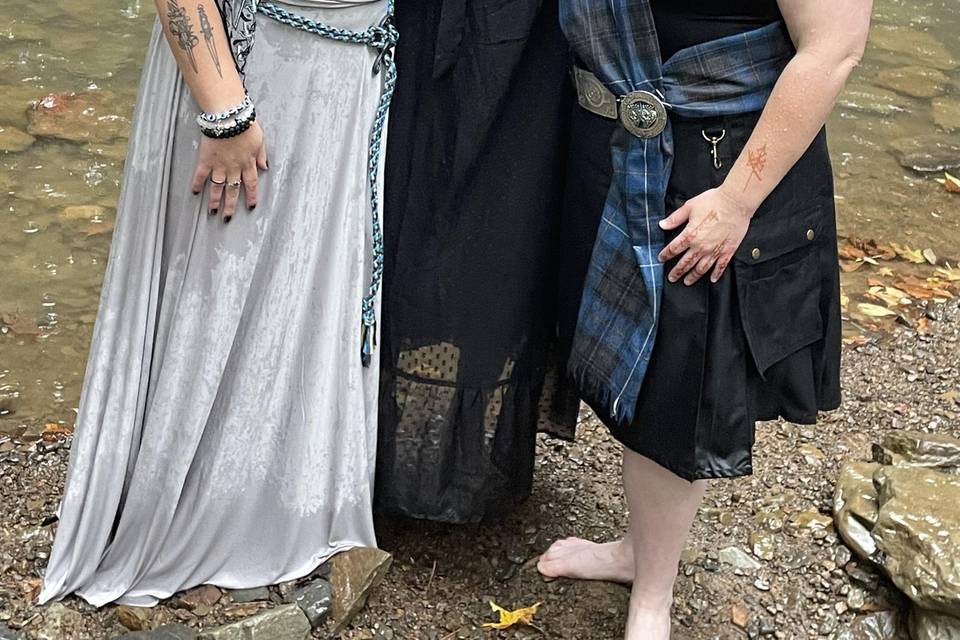 Beautiful Hand Fasting Ceremon