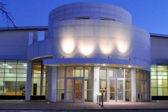 Exterior view of Chesapeake Conference Center