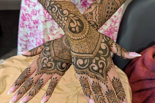 Stunning back of hand design