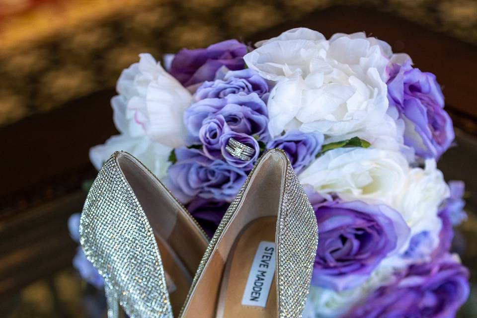 Brides shoe and bouquet