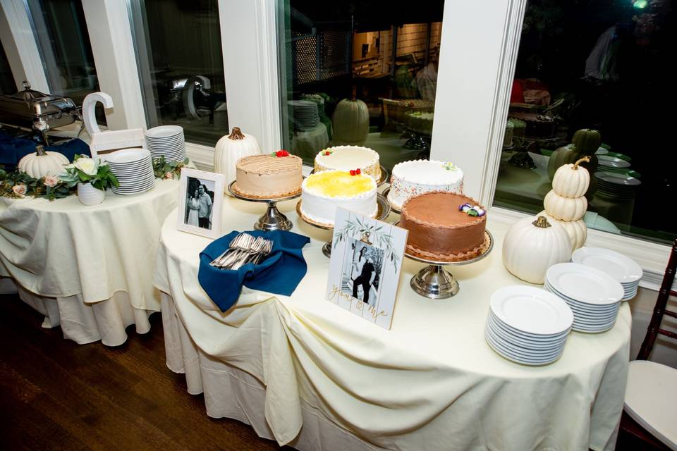 Wedding cake station