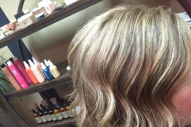 Hair with waves