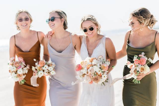 Beach babes!