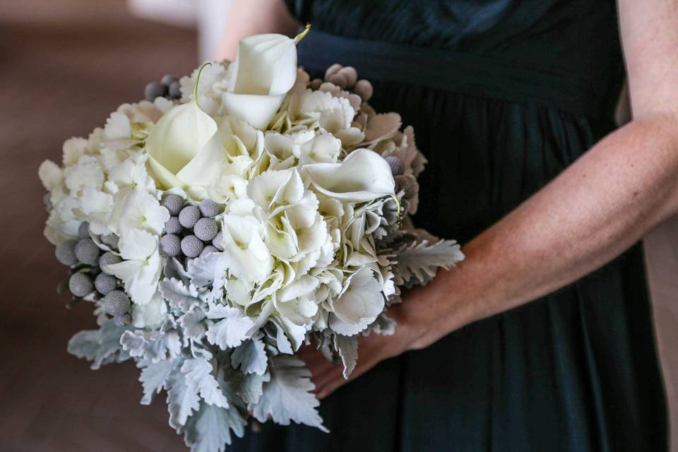 Winter bridal bouquet