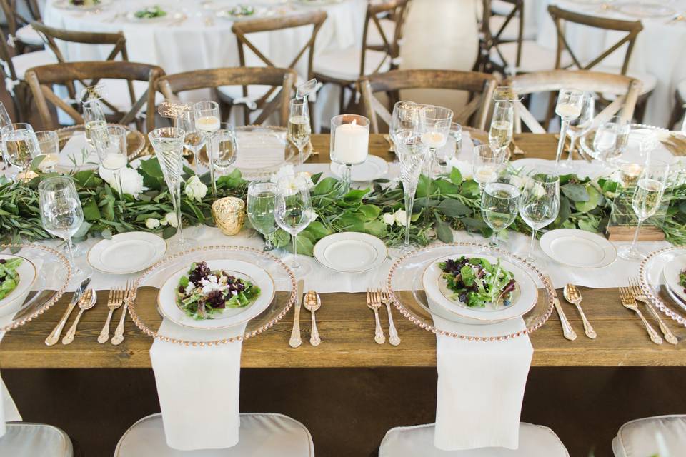 Elegant table scape