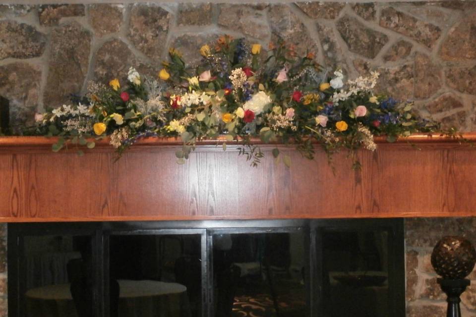 Mantel arrangement