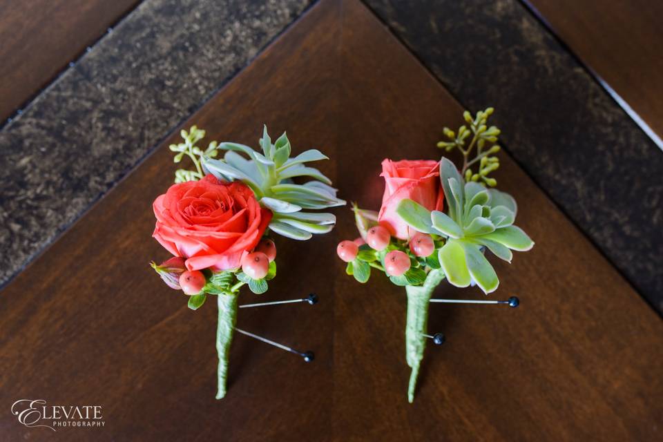 Boutonnieres with succulents