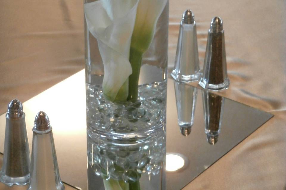 Cylinder with calla lilies